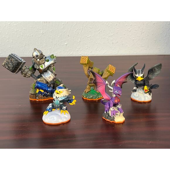 Activision Skylanders 2012 Lot of 5 Giants Crusher Cynder Jet Vac Stump Smash - Picture 1 of 13